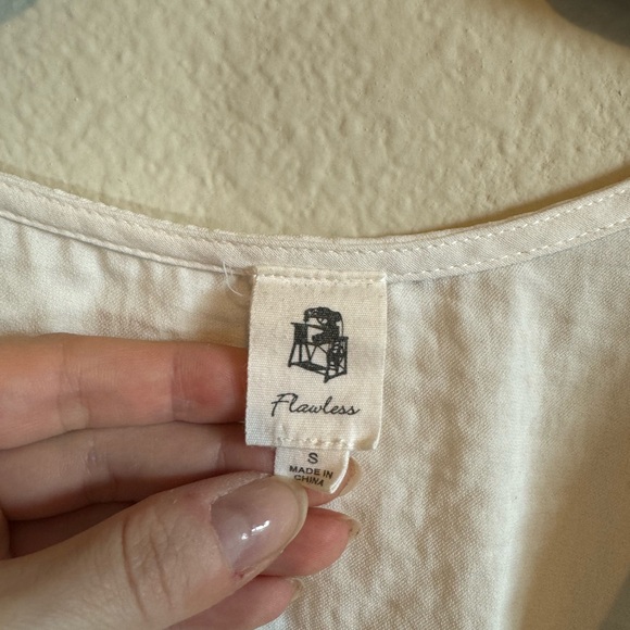 Flawless Anthropologie Twist Blouse - Picture 4 of 4